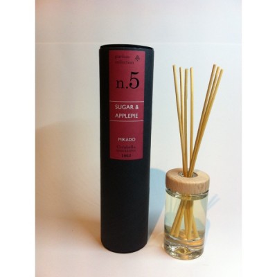 Sugar & Applepie Nº5 Room Diffuser 50ml  |  natural diffuser aroma scents Hong Kong Home Essentials | diffusers HK Hong Kong Home Essentials